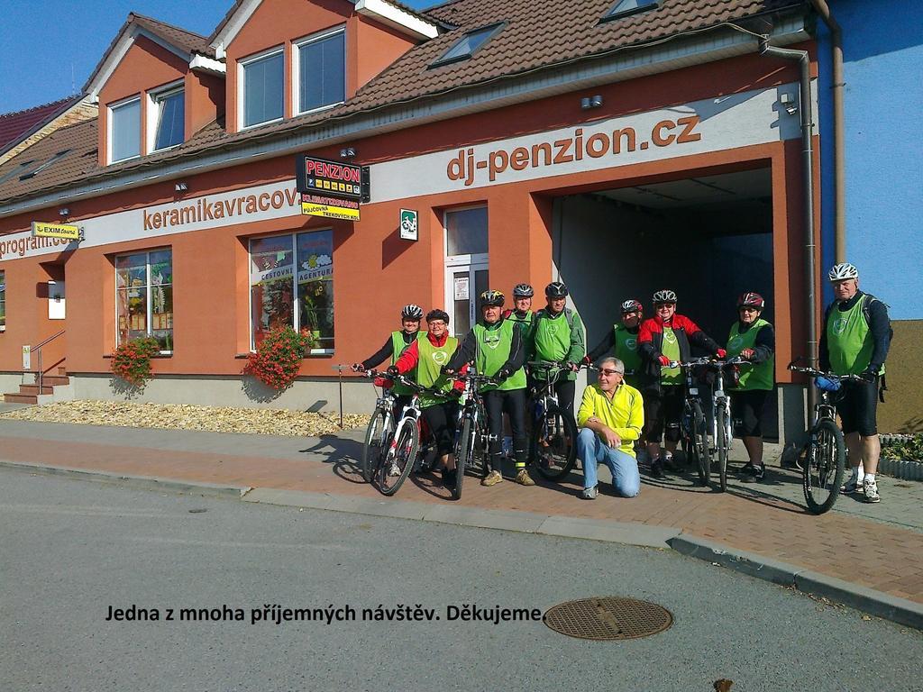 Dj-Penzion Vracov Экстерьер фото